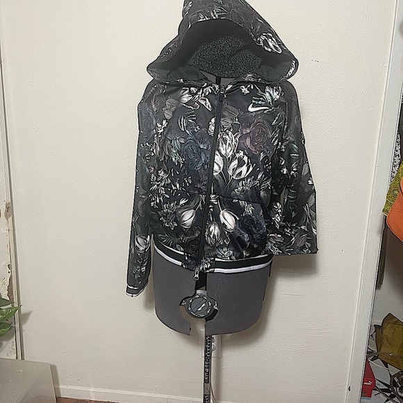 Nike Court Floral Zip Up Hoodie - Picture 10 of 13